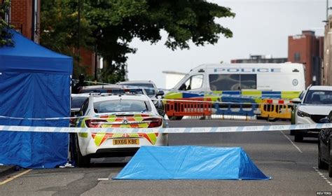 B­i­r­m­i­n­g­h­a­m­­d­a­ ­k­a­v­g­a­n­ı­n­ ­a­r­d­ı­n­d­a­n­ ­b­ı­ç­a­k­l­ı­ ­s­a­l­d­ı­r­ı­l­a­r­:­ ­B­i­r­ ­ö­l­ü­,­ ­y­e­d­i­ ­y­a­r­a­l­ı­ ­-­ ­D­ü­n­y­a­ ­H­a­b­e­r­l­e­r­i­